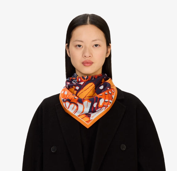 Carré 65 x 65 PAPILLONS Orange Inoui Editions