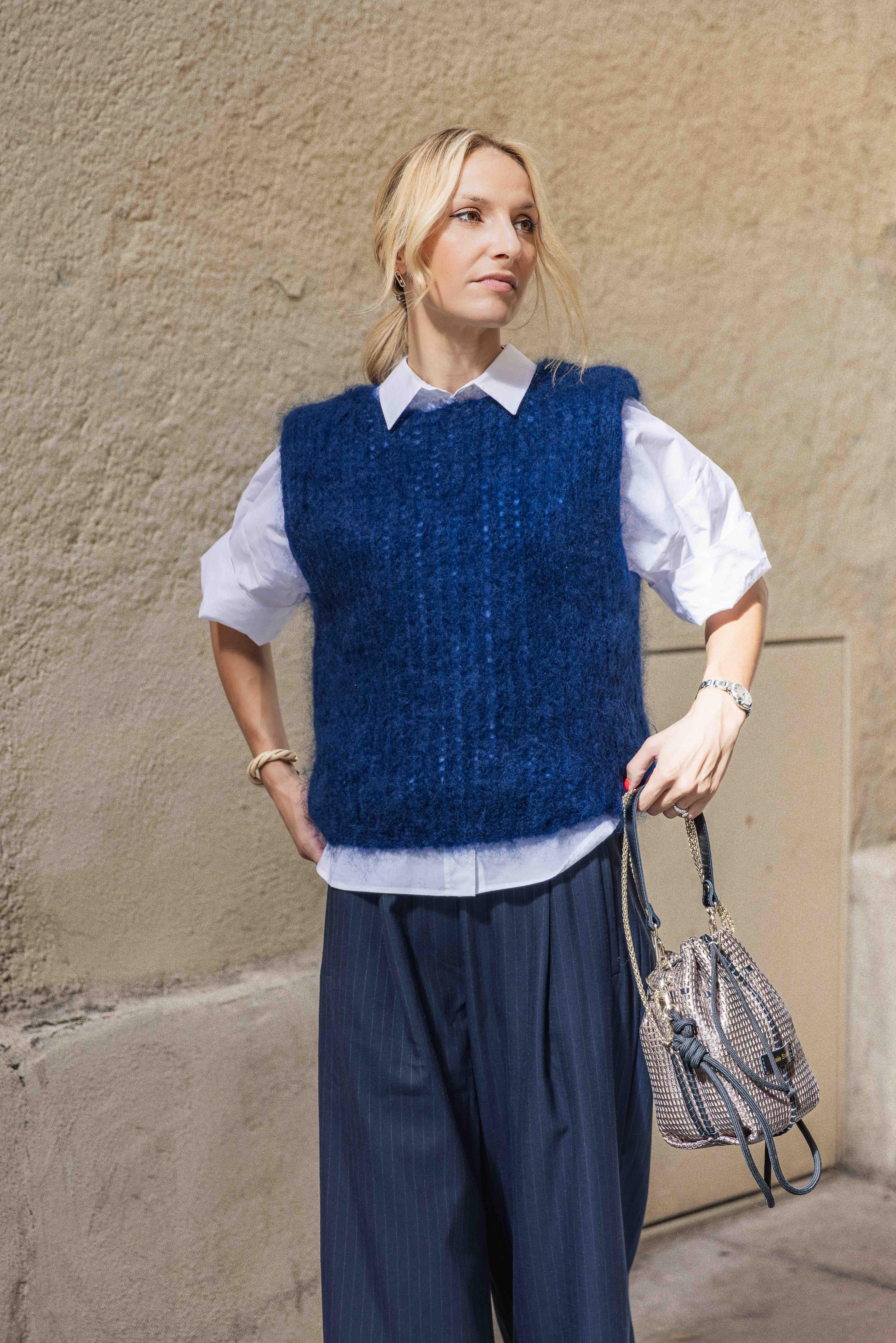 Pull sans manches bleu foncé JAMES SPENCER BY BAR