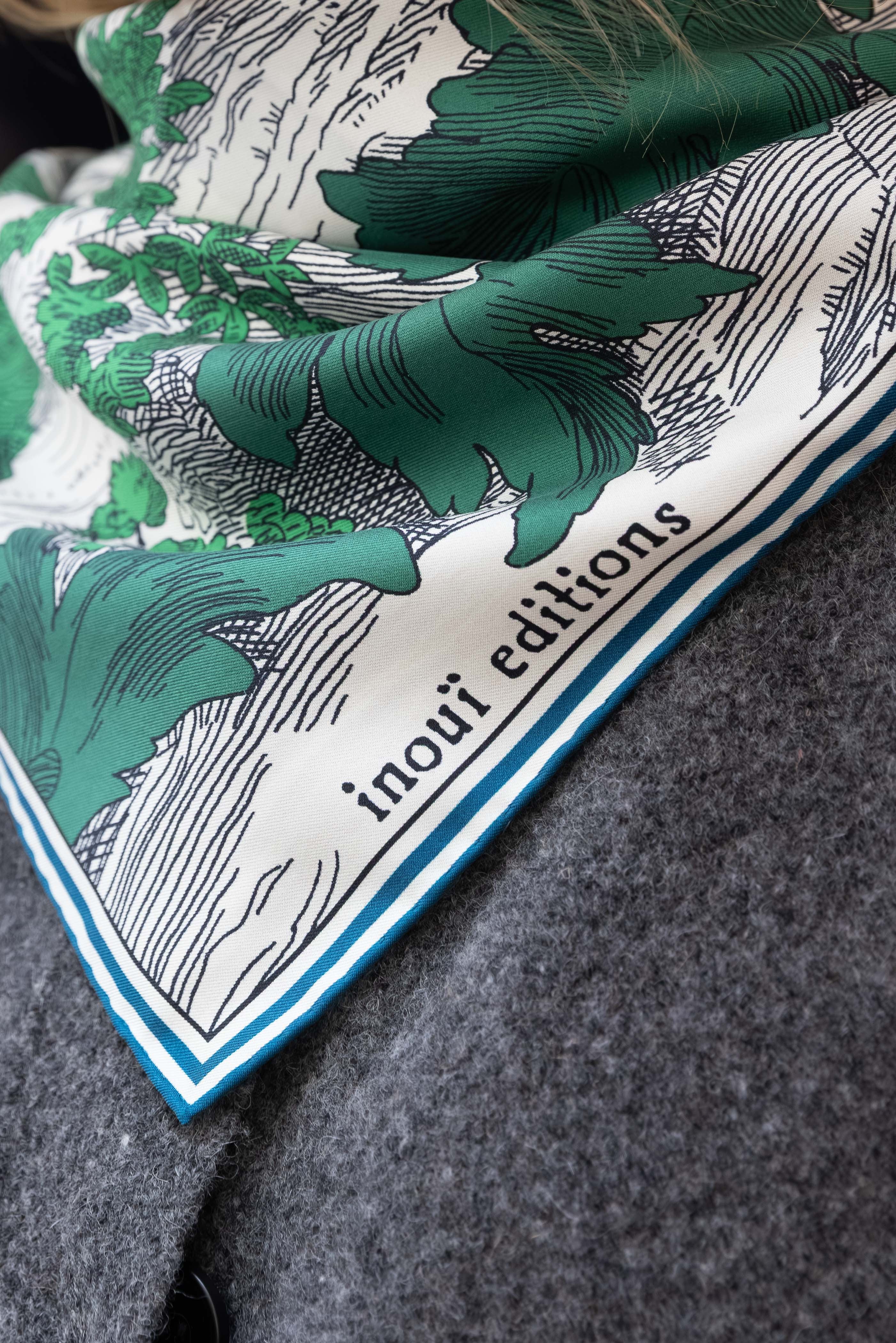 Carré 70 x 70 HISTOIRE Vert Inoui Editions