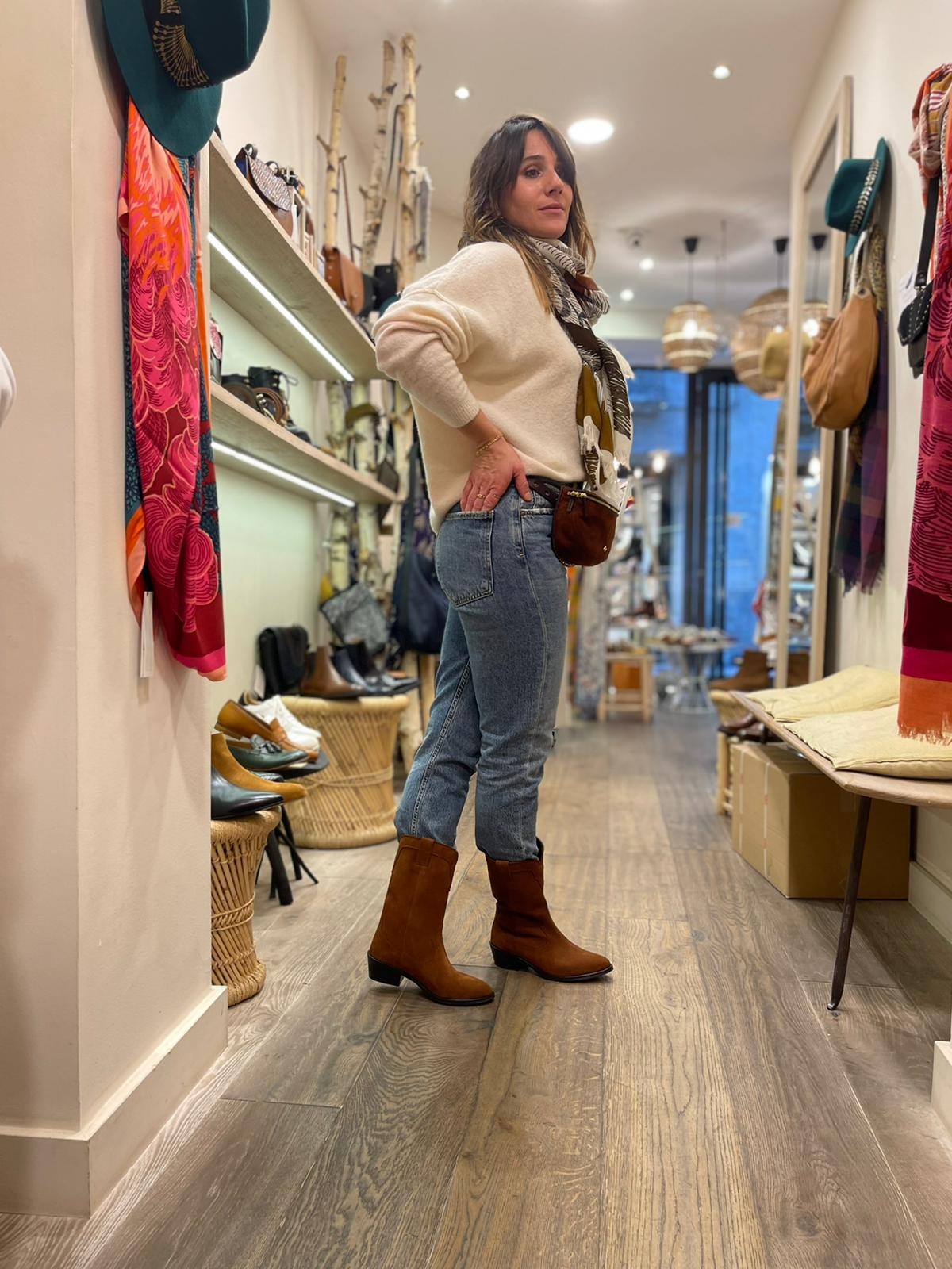 Botte SIGRID en veau velours cigare (marron) ANAKI