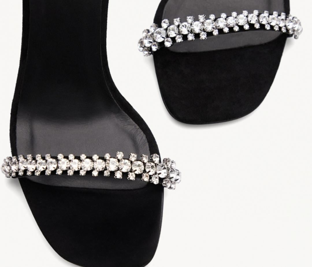 Sandale N° 910 en suède noir RIVECOUR Reste 38 et 39!