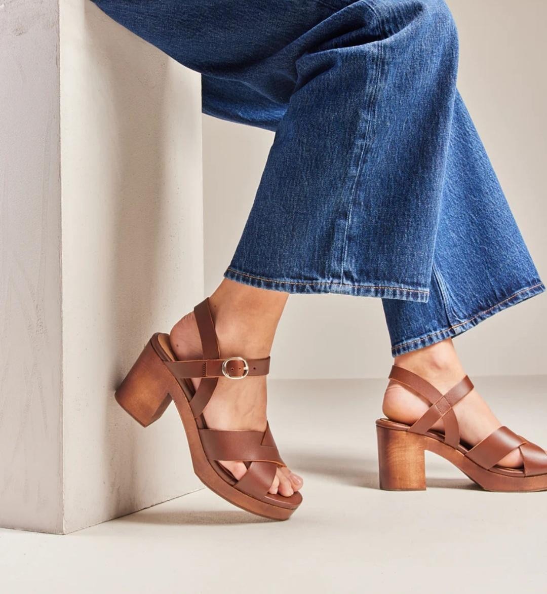 Sandale à talon VERA CUIR MARRON M MOUSTACHE Dernières en taille 40!