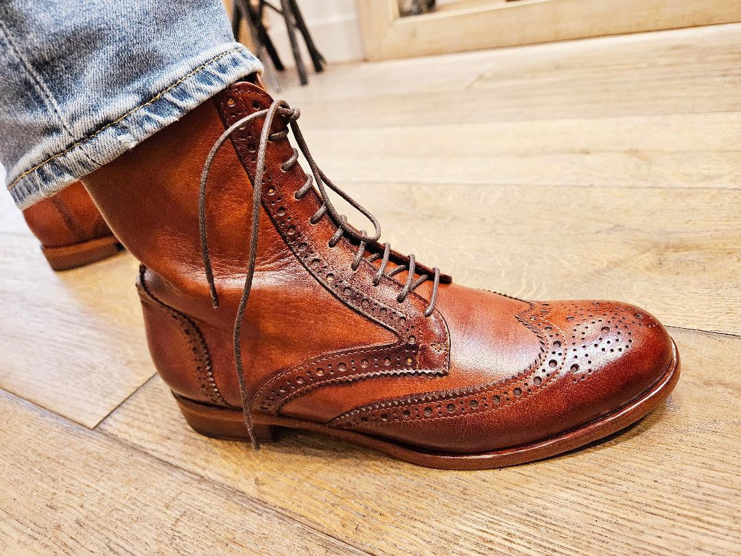 Bottine à lacets D190 Tan Inglese ELLA Italie Reste 36 !