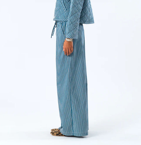 Pantalon LIAM rayé Bleu/ Blanc LOLLYS LAUNDRY dernier en L !!!