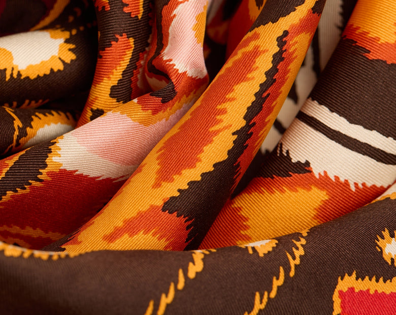 Carré 65 x 65 PAPILLONS Orange Inoui Editions