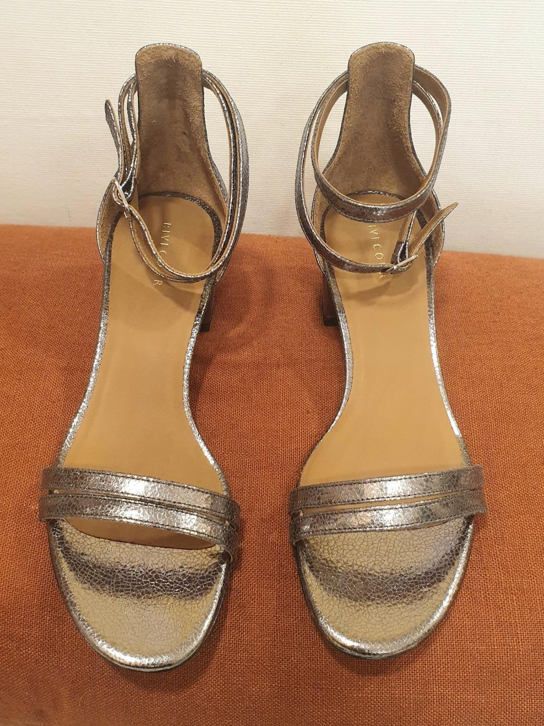 Sandale en cuir N° 466 Argent RIVECOUR reste un 36