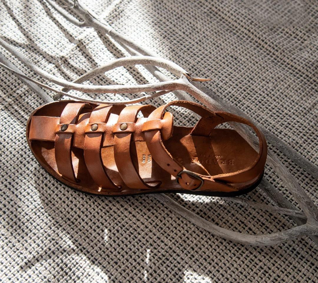 N° 34-789 Marron  BRADOR  (ITALIE)