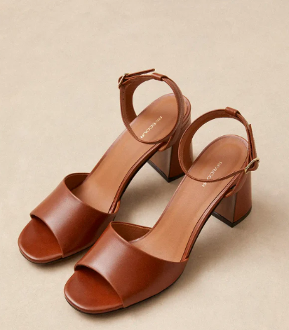 Sandale N° 789  en cuir cognac RIVECOUR