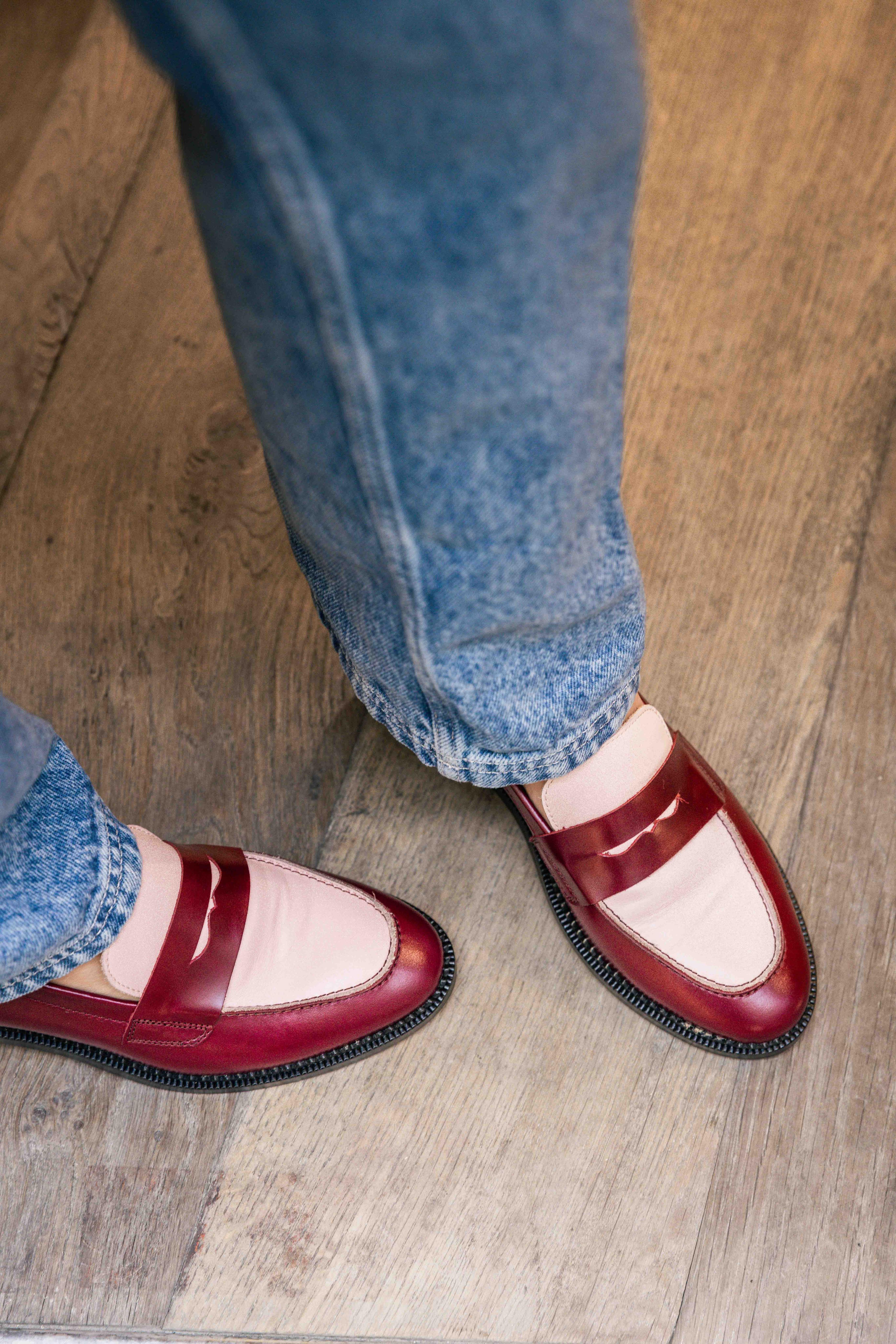 Mocassin N° 82 Cuir Prune/ Blanc RIVECOUR Reste 36 !