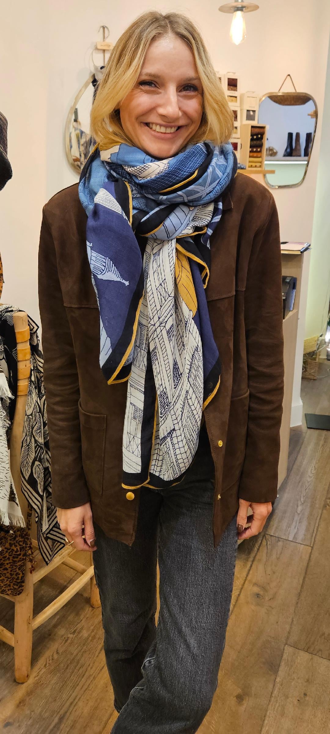 Etole en laine 100 x 190 PARIS Bleu  INOUI EDITIONS Dernière !