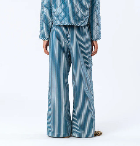 Pantalon LIAM rayé  Bleu/ Blanc LOLLYS LAUNDRY dernier en L !!!