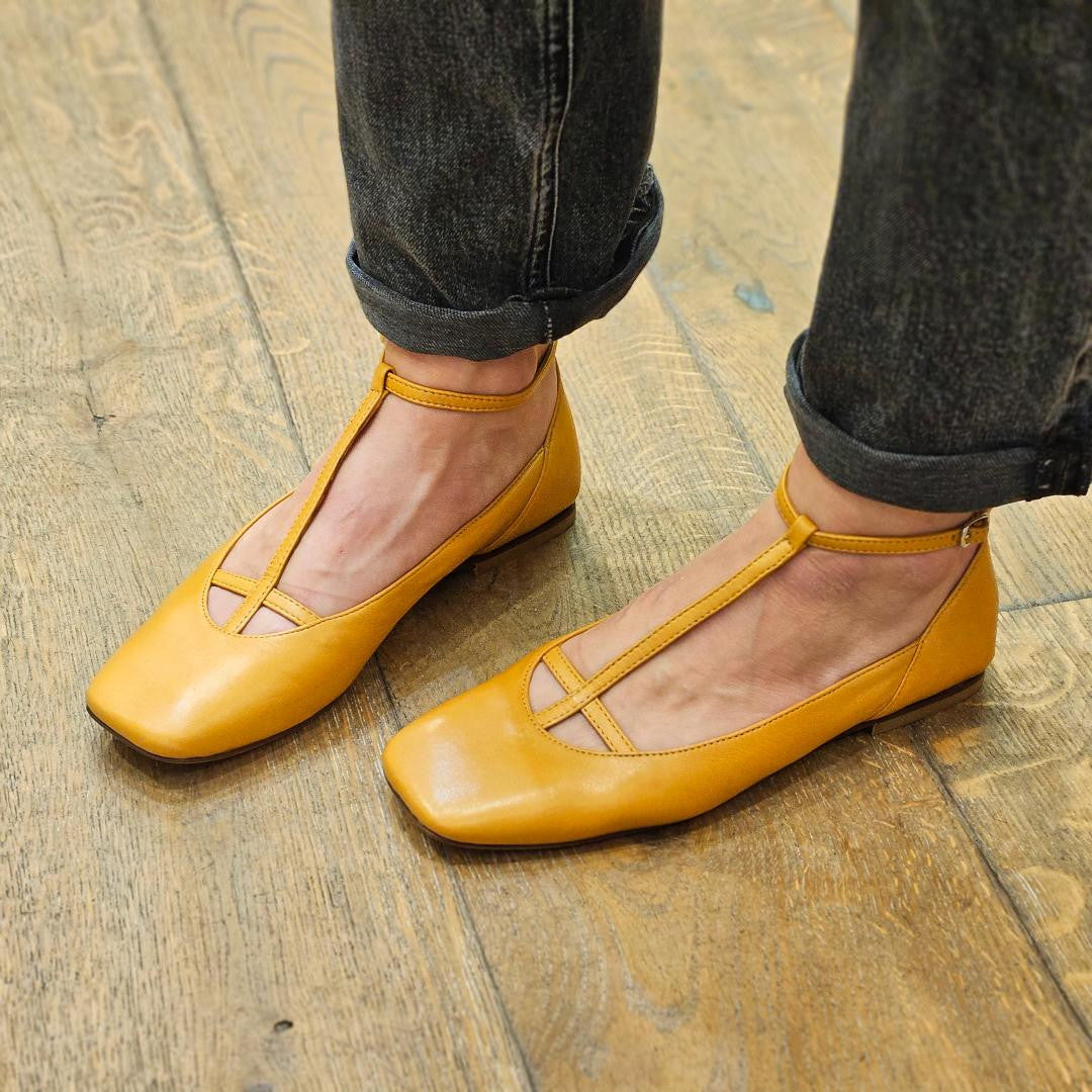 Babies GRETA Ocra (ocre) LORENA PAGGI (Italy)