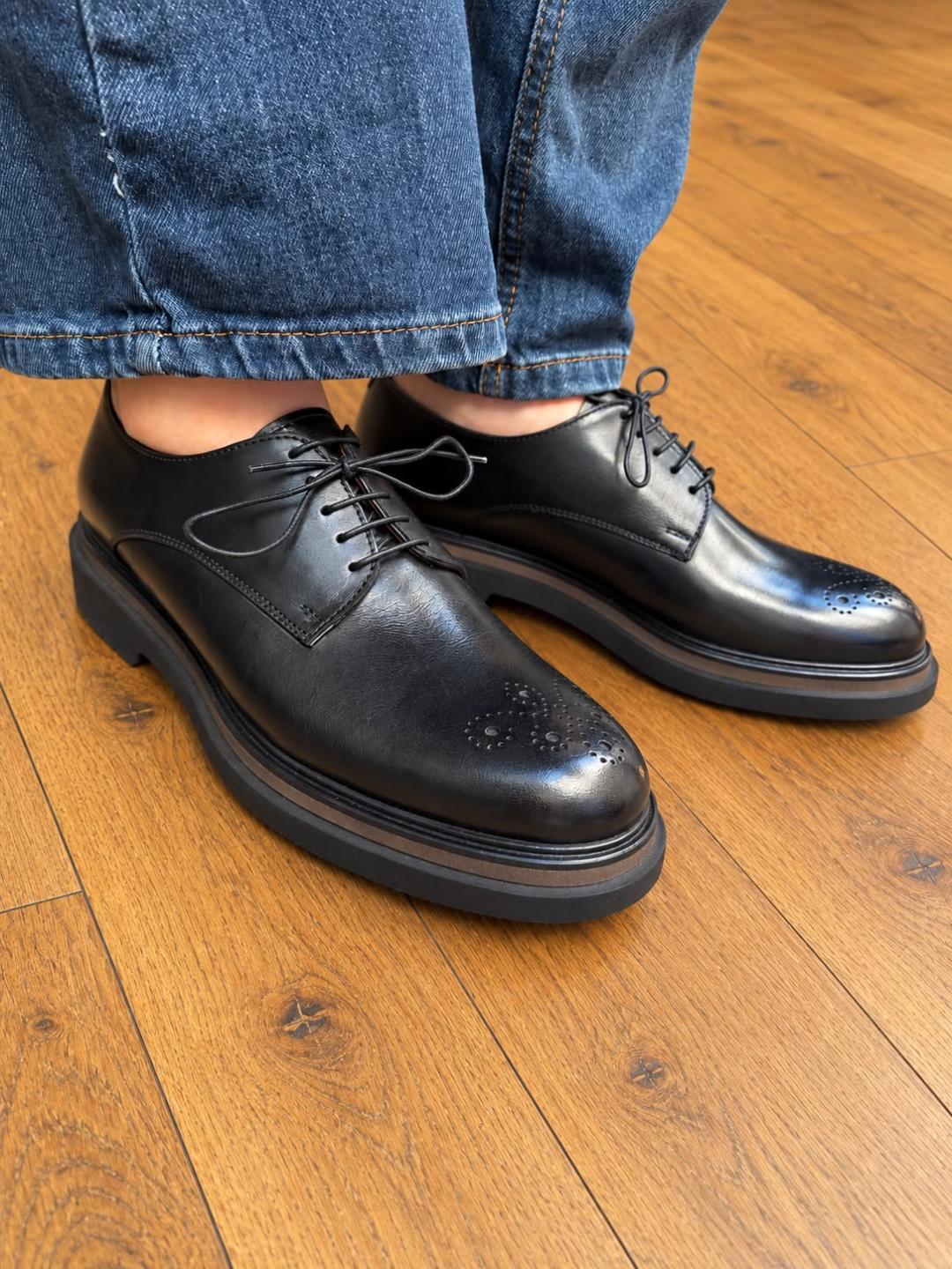 Derbies D112 Noir ELLA (Italie)